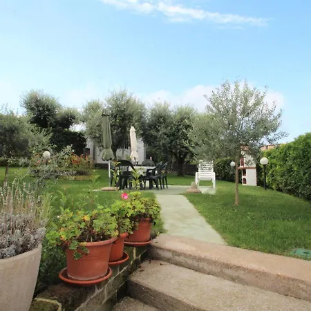 Apartment Apartment Rondinelli By Interhome